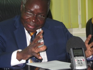 Kosti Manibe, South Sudan's minister of finance, speaks to journalists at the ministry premises in Juba. October 18, 2011 (Photo: Ngor Garang/ST)