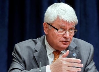 Hervé Ladsous, Under-Secretary-General for Peacekeeping Operations and Head of the UN's peackeeping department (DPKO), briefs correspondents on October 13, 2011 (UN photo)