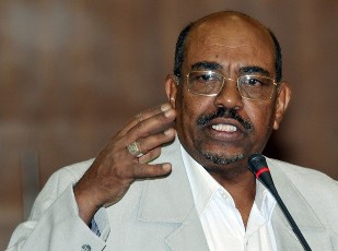 Sudan's President Omar Hassan al-Bashir speaks during a signing ceremony to issue 50 gold licenses in Khartoum October 30, 2011 (REUTERS PICTURES)