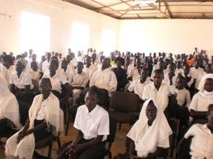 Students of Mayom county attending the ceremony at Augustino Hall in Bentiu 27, Nov 2011 (Bonifacio Taban for Sudan Tribune)