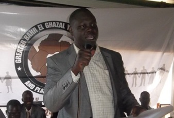 Angok Arthur Akuien speaks during the youth conference in Aweil, November 23, 2011 (ST)