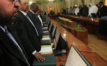Members of Sudan's new cabinet take their oaths in Khartoum December 10, 2011 (REUTERS)