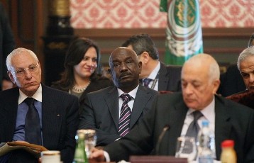 Sudanese General Mohammed al-Dabi (back-C), head of the Arab League observer mission in Syria, attends a meeting with Arab foreign ministers in Cairo on February 12 , 2012 (AFP)