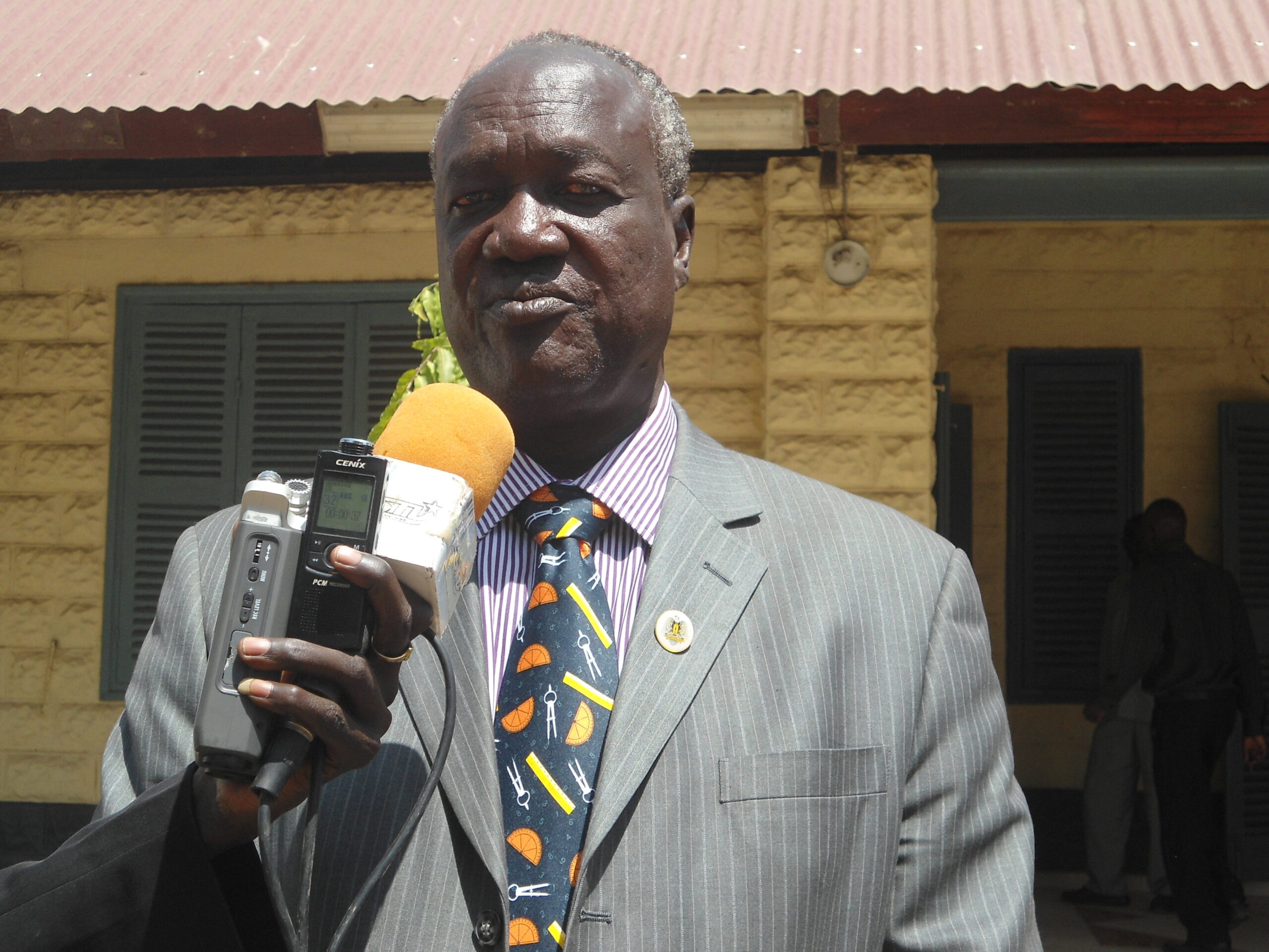 Jonglei State Governor, Kuol Manyang Juuk, speaking to the press in Bor. March 23, 2012 (ST)