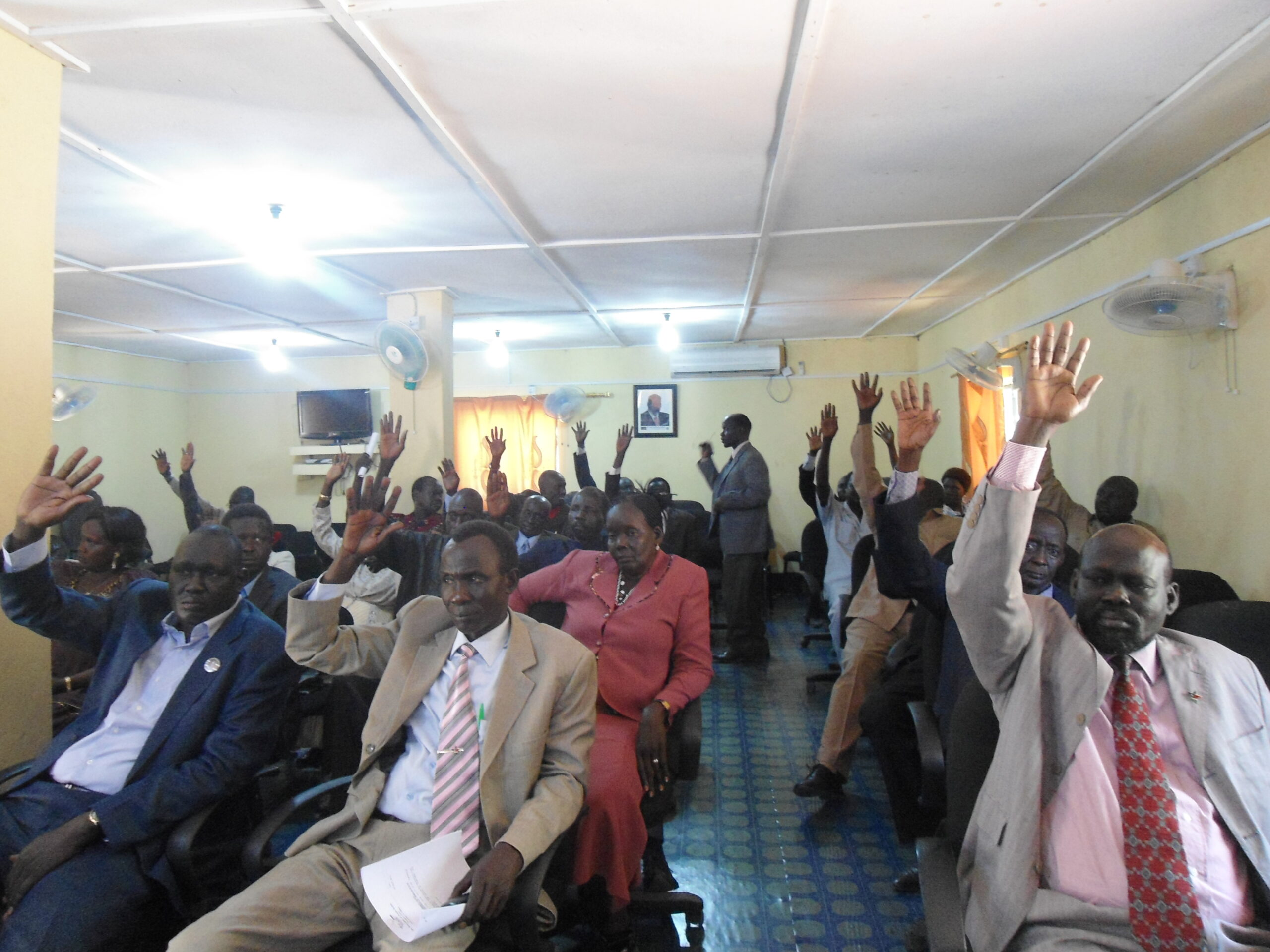 MPs at the Jonglei State Assembly voted to approve the newly appointed ministers. Tuesday 17 April 2002 (ST)