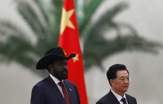 South Sudan's president Salva Kiir meets his Chinese counterpart, Hu Jintao in Beijing  April 24, 2012 (Reuters)