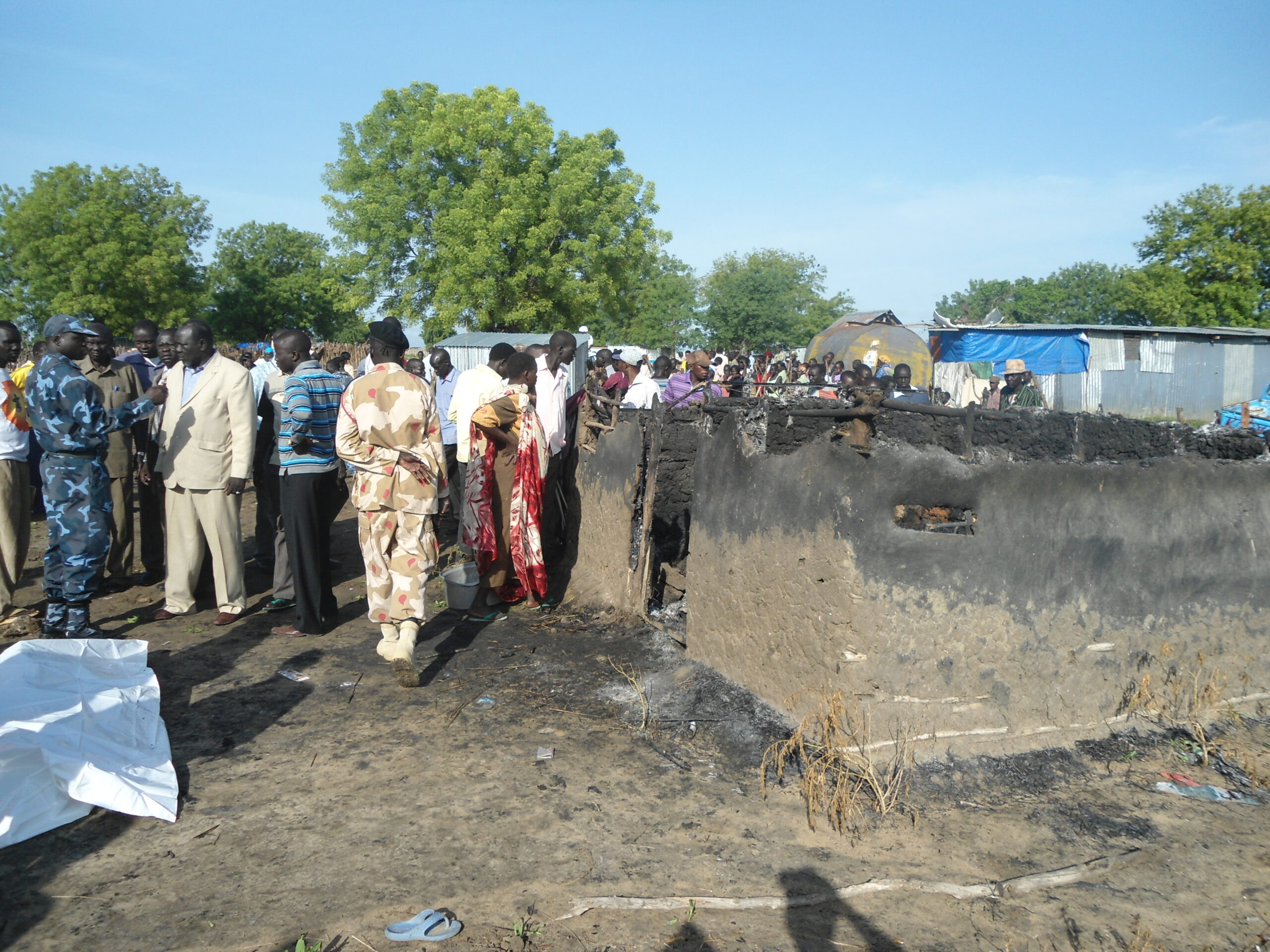 Burnt house in Bor, Jonglei, South Sudan, 3 July 2012 (ST)