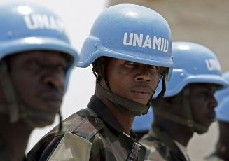 File photo showing Nigerian soldiers serving with the United Nations-African Union Mission in Darfur (UNAMID) (REUTERSStuart Price)