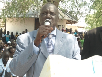 the_commissioner_of_twic_east_county_dau_akoi_jurkuch_addresssing_the_public_celebrating_the_first_anniversary_of_south_sudan_s_independence_in_panyagoor_9_july_2012_st_.jpg