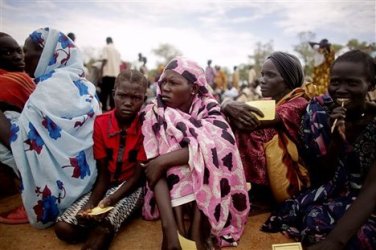 Citizens of Abyei taking refuge in South Sudan (AP)