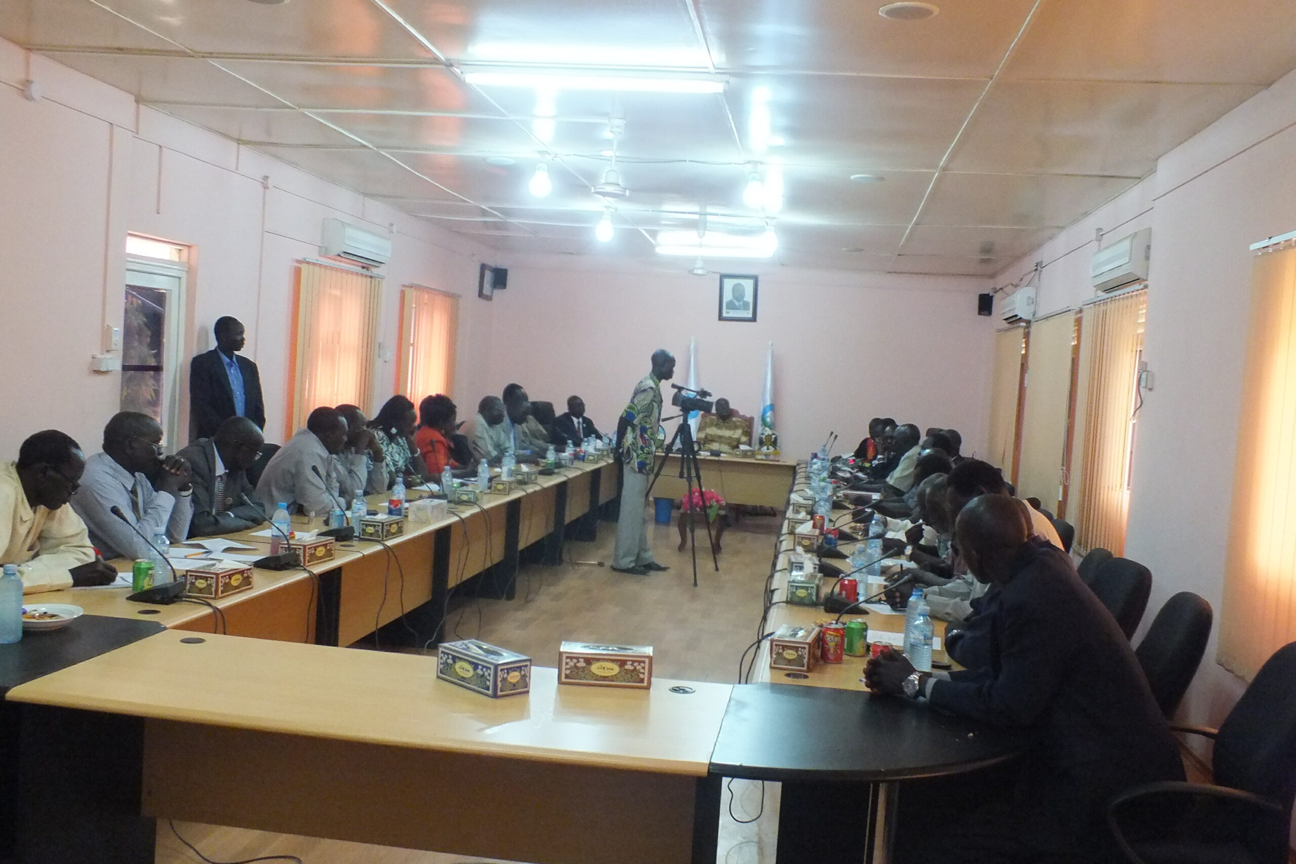 Jongle council of ministers' meeting in process, Bor, Jonglei, October 17, 2012 (ST)