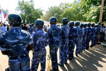 sudan_police1a.jpg