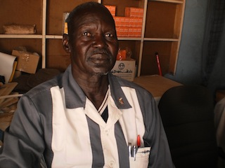 Peter Par Nhial speaks to Sudan Tribune in Kalibalek Market about South Sudan's education system, April 23, 2013 (ST)