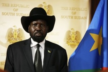 South Sudan's President Salva Kiir addresses a joint news conference with his Sudan's counterpart Omer Al-Bashir in Juba April 12, 2013. (Reuters)