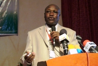 Eastern Equatoria state Governor Louis Lobong Lojore speaking at the consultative conference in Juba, May 9, 2013 5 (Larco Lomayat)