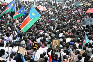 South Sudanese citizens in Juba celebrate during an event marking the country's one year independence anniversary (UN/S. Winter)