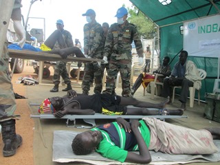 Victims of violent tribal clashes in Jonglei's Pibor county receive medical treatment after being evacuated to Bor (ST)