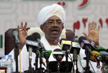 Sudanese president Omer Hassan al-Bashir speaks during a press conference in Khartoum on 22 September 2013 (Photo: Ashraf Shazly/AFP/Getty Images)