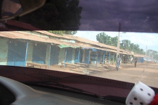 Closed shops in Rumbek market on Thursday after the murder of a businessman on Wednesday (ST)