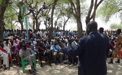 South Sudan Vice-President Riek Machar speaking to population in Walgak, Akobo county, on February 17 2013 (ST)