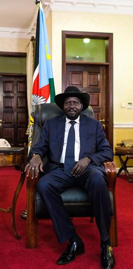 South Sudan's President Salva Kiir poses for a photograph in his office during a meeting with Sudan's President Omer Al-Bashir (not pictured) in Juba October 22, 2013. (Reuters/Adriane Ohanesian).