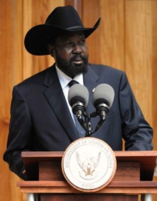 South Sudan's Salva Kiir addresses the media in Juba May 2, 2013 (Reuters/Paul Banks)