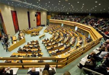 An overview of the Dutch parliament in session in The Hague on 24 April 2012 (Reuters)