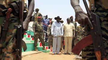 South Sudan's president, Salva Kiir (centre left), with then vice-president Riek Machar at a rally in Unity state capital Bentiu on 8 April 2010 (Photo: Reuters/Goran Tomasevic)