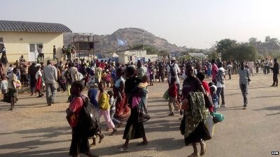 Hundreds of people arrive at UN bases in Juba on Monday as reports of violence spread (UN photo)