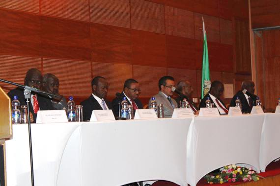 Ethiopian Prime Minister (C) Hailemariam Desalegn attend the opening of peace talks at Hilton Hotel in Addis Ababa with his foreign minister and the AU representative, the three mediator and South Sudan government and rebel chief negotiators, on 11 February 2014 (Photo IGAD)