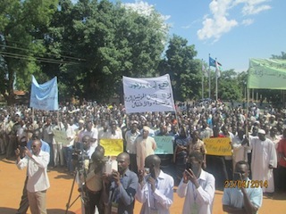 darfur_traders_in_wau_on_protest.jpg