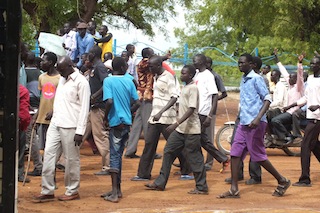 A group of demonstrators moving towards the Jonglei governors' office on Thursday 17 April 2014 in Bor (ST)