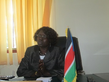 Acting SPLM secretary-general Anne Itto speaks to the press in her office the South Sudan capital, Juba, on 30 April 2014 (ST)