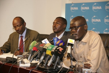 Darfur rebel group JEM-Dabago hold a press conference in Khartoum on 21 May 2014 (ST)
