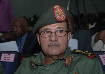 Former chief of staff of the Sudanese army and current interior minister Esmat Abdel-Rahman (SUNA)