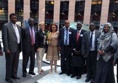 EU MP Marie Christine Vergiat (C) who organised the meeting with the Sudanese opposition and rebel groups, pictured with NUP deputy president Meriam al-Sadiq al-Mahdi, JEM leader Gibril Ibrahim and SRF deputy chairman Tom Hajo, as well as other participants, outside the EU parliament in Strasbourg, France on 16 July 2014 (ST)