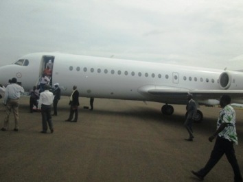 A plane from South Sudan's new airline company Golden Wings Aviation arrives at Wau airport (ST)