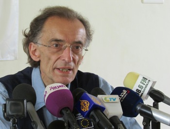 Jean-Louis de Brouwer, the operations director of the European Commission’s Humanitarian Affairs and Civil Protection Department, speaks to journalists in South Sudan’s capital, Juba, on 17 September 2014 (ST)