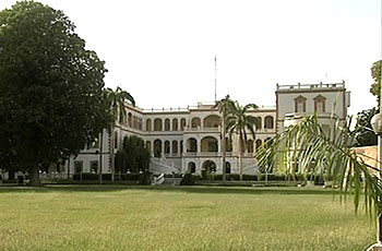 القصر الجمهوري في الخرطوم تعرض لهجوم مسلح قتل على إثره 3 أشخاص (سونا)