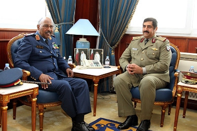Sudan’s defence minister, Abdel Rahim Hussein, is received by his Qatari counterpart, Hamad bin Ali al-Attiyah, in Doha on 2 November 2014 (Photo: QNA)