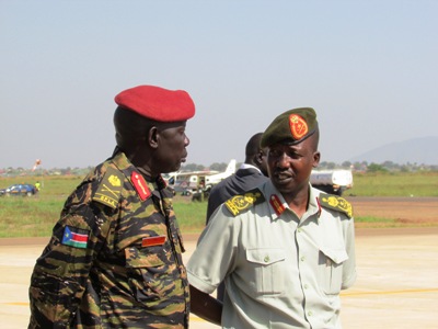 Lt. Gen. Thomas Cirillo (R) with commander of presidential guards Maj. Gen. Marial Chanuong at Juba airport on November 5, 2014 (ST).