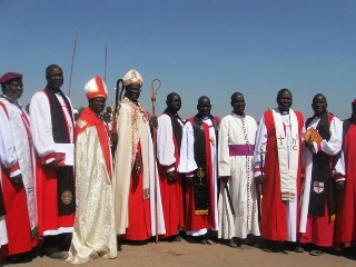 A group of bishops in Rumbek East call for peace in Lakes state on 13 January 2014 (ST)