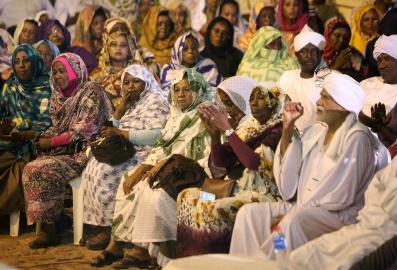 Members of Sudan's opposition parties and civil society groups attend on a meeting in Khartoum's twin city of Omdurman on 4 February 2015, in which they launched a campaign to boycott the presidential election (Photo: AFP/Ashraf Shazly)