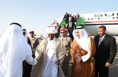 Bashir arrives to Madinah airport on Saturday 11 July 2015 (Photo SPA=