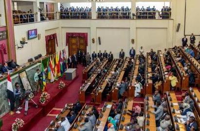 Egyptian President Abdel-Fattah al-Sisi, on the far left table seated, addresses the Ethiopian parliament Wednesday, March 25, 2015 (Photo AP)