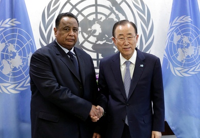 Secretary-General Ban Ki-moon (right) meets with Sudanese foreign minister Ibrahim Ghandour Oct 2, 2015 - (Photo UN/Evan Schneider)