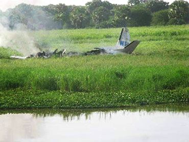 طائرة برنامج الغذاء العالمي بعيد سقوطها على مشارف ملكال ـ 10 نوفمبر 2015 