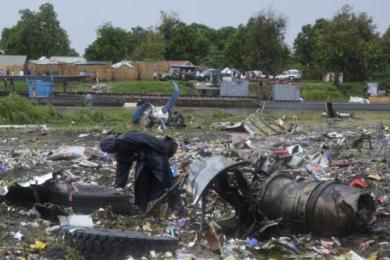 The scene of a cargo airplane that crashed after take-off near Juba Airport in South Sudan on November 4, 2015 (Photo Reuters)