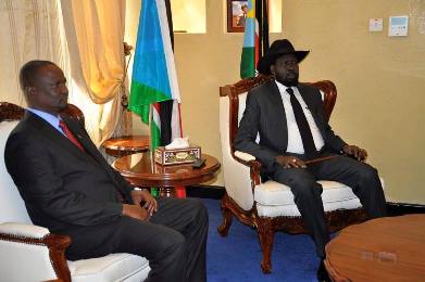 President Salva Kiir meets SPLM-IO Chief Negotiator, Taban Deng Gai, in Juba, December 22, 2015 (ST Photo)