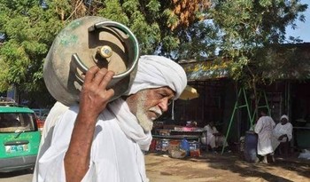 استفحال أزمة غاز الطبخ في العاصمة الخرطوم ـ صورة من موقع (راديو دبنقا)